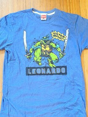 Leonardo Ninja turtles t-shirt